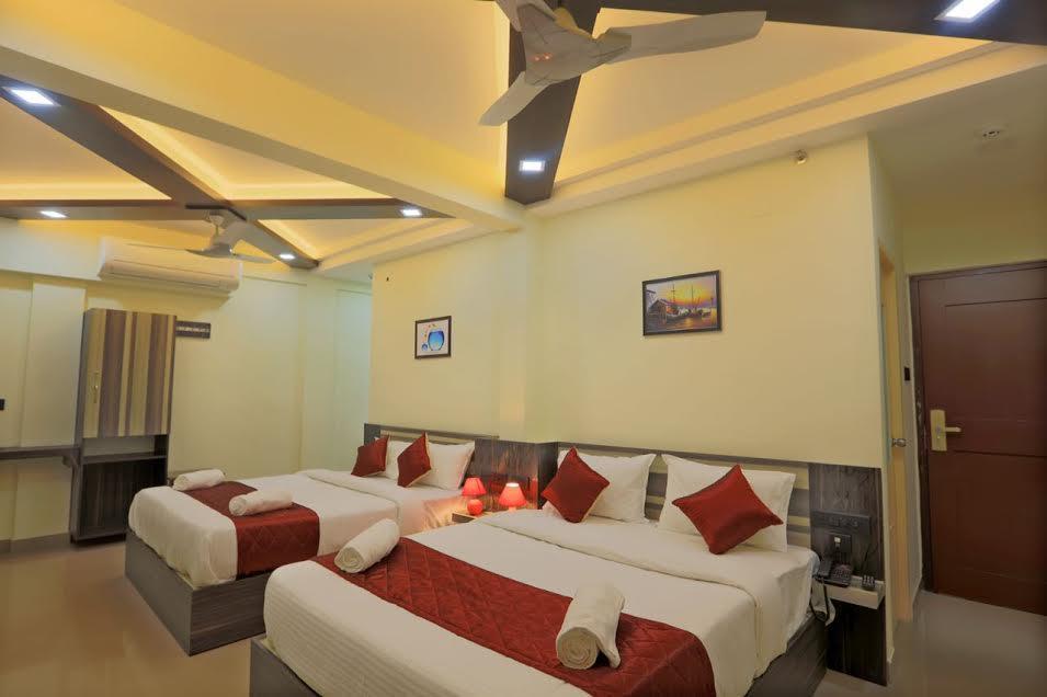 Kenz Residency Hotel Kochi Exterior photo